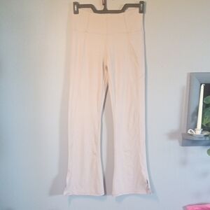Avia Cream wide leg Women's Athletic Pants Size Small (4-6)